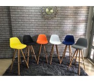 Ghế bar Eames mặt đệm chân gỗ